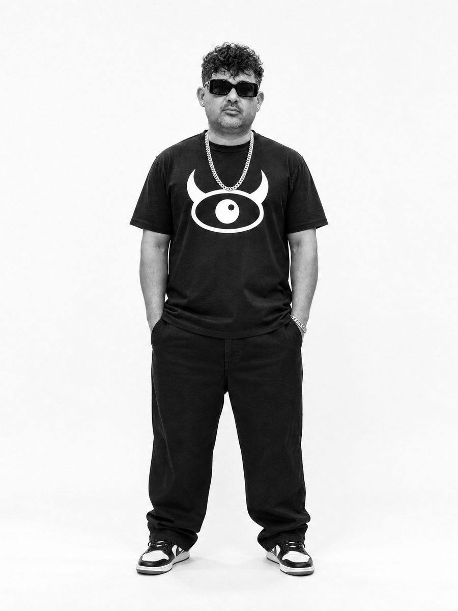Model in the black tee, horns forward